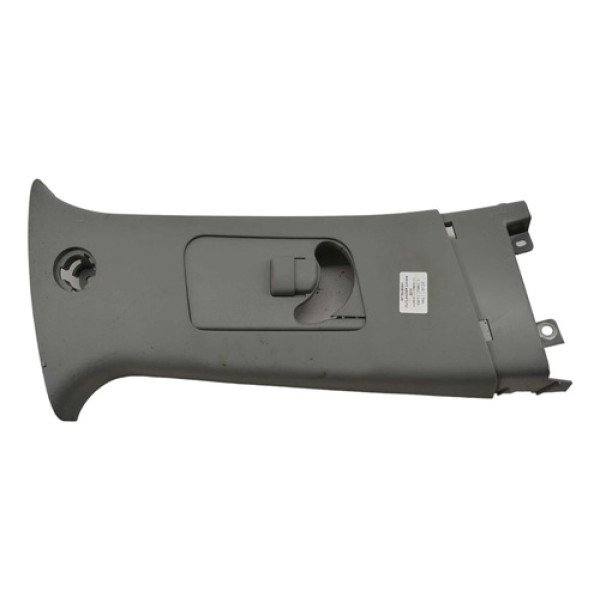 Acabamento Coluna Central Direito Mitsubishi Outlander 2010