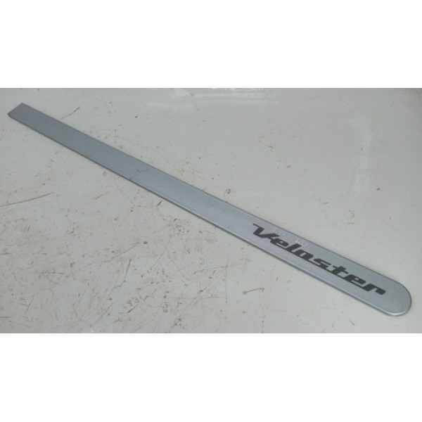 Friso Porta Dianteira Direita Hyundai Veloster 12 C/ Riscos