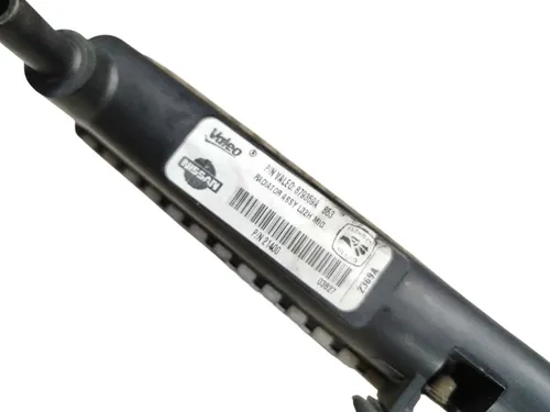 Radiador Nissan Sentra 2.0 2009 2010 2011 2012 Detalhe